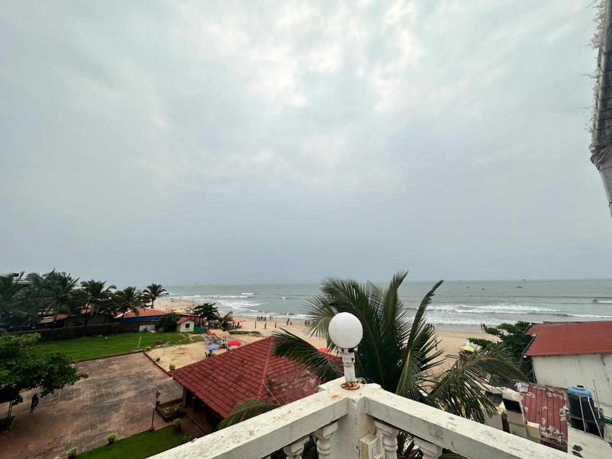 Hotel Salty Waves Бага Экстерьер фото