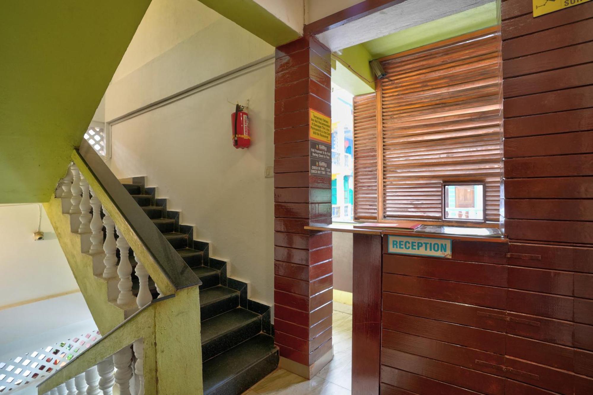 Hotel Salty Waves Бага Экстерьер фото