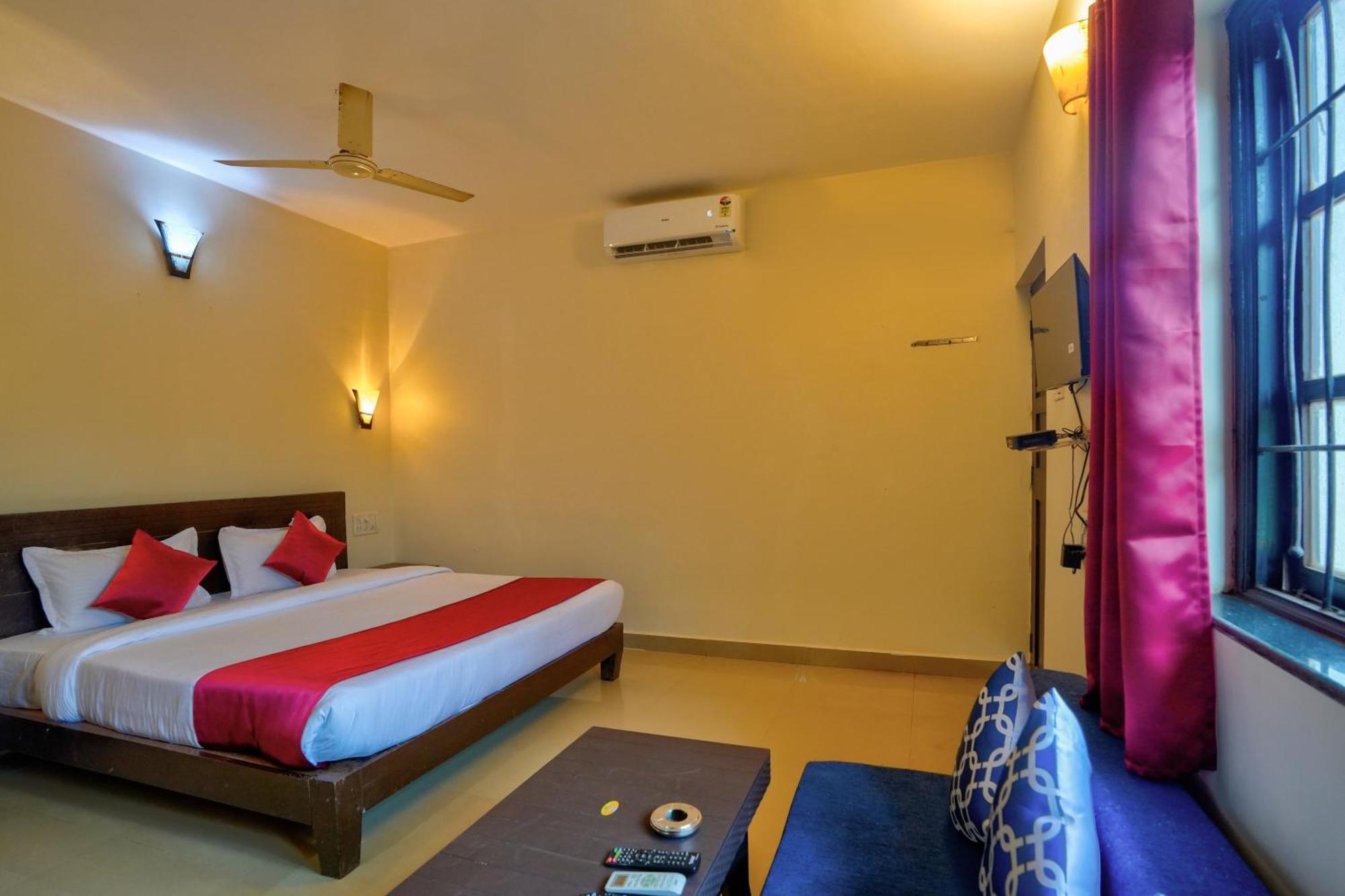 Hotel Salty Waves Бага Экстерьер фото