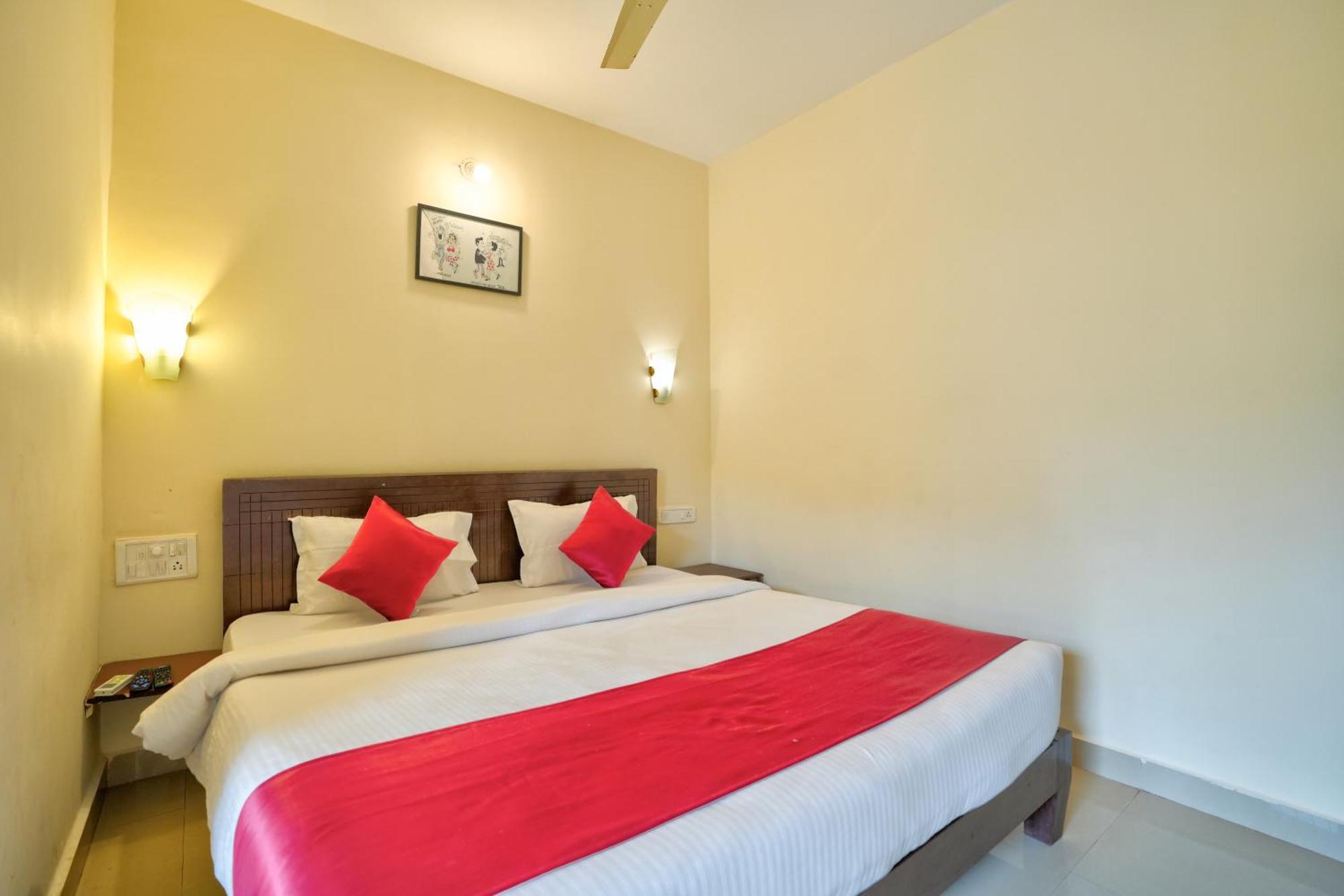 Hotel Salty Waves Бага Экстерьер фото