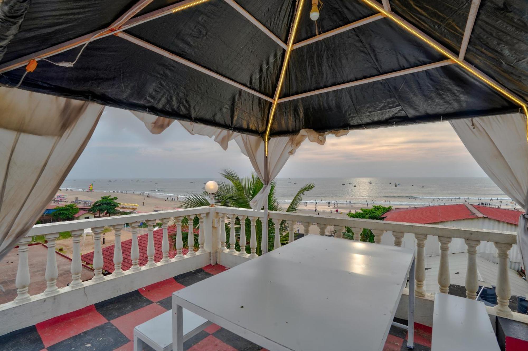 Hotel Salty Waves Бага Экстерьер фото