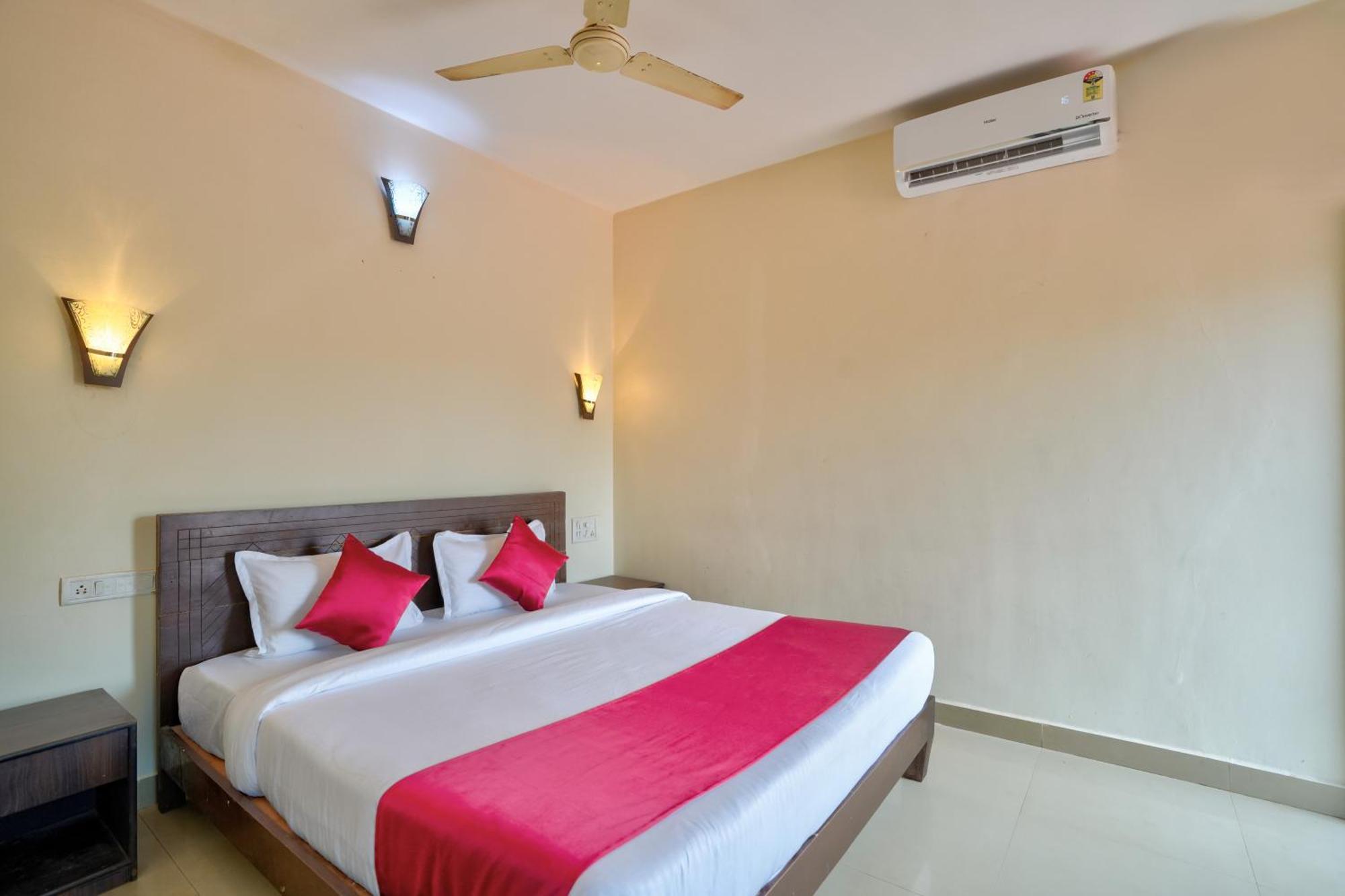 Hotel Salty Waves Бага Экстерьер фото